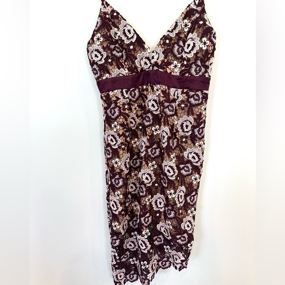 Bardot Dalia Lace Dress - Picture 2 of 9